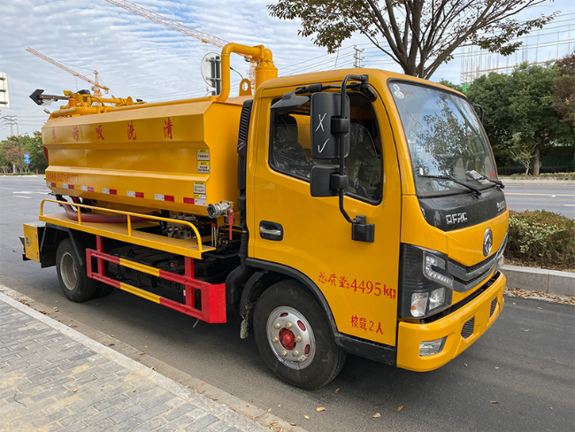 那曲清洗吸污车
